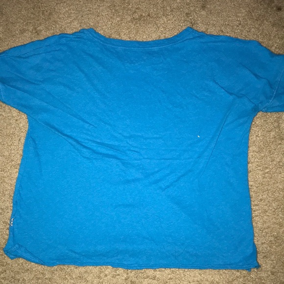 Vans Crop Top with Shoulder Slits - Picture 2 of 2